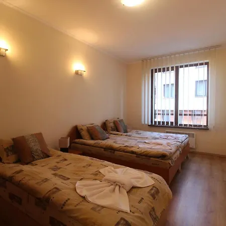 2 Bedroom Apartment Near Gondola Bansko Exterior photo