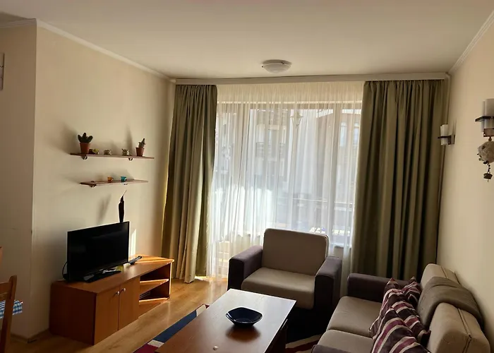2 Bedroom Apartment Near Gondola