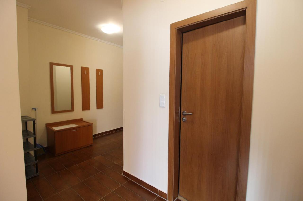 2 Bedroom Near Gondola * Bansko