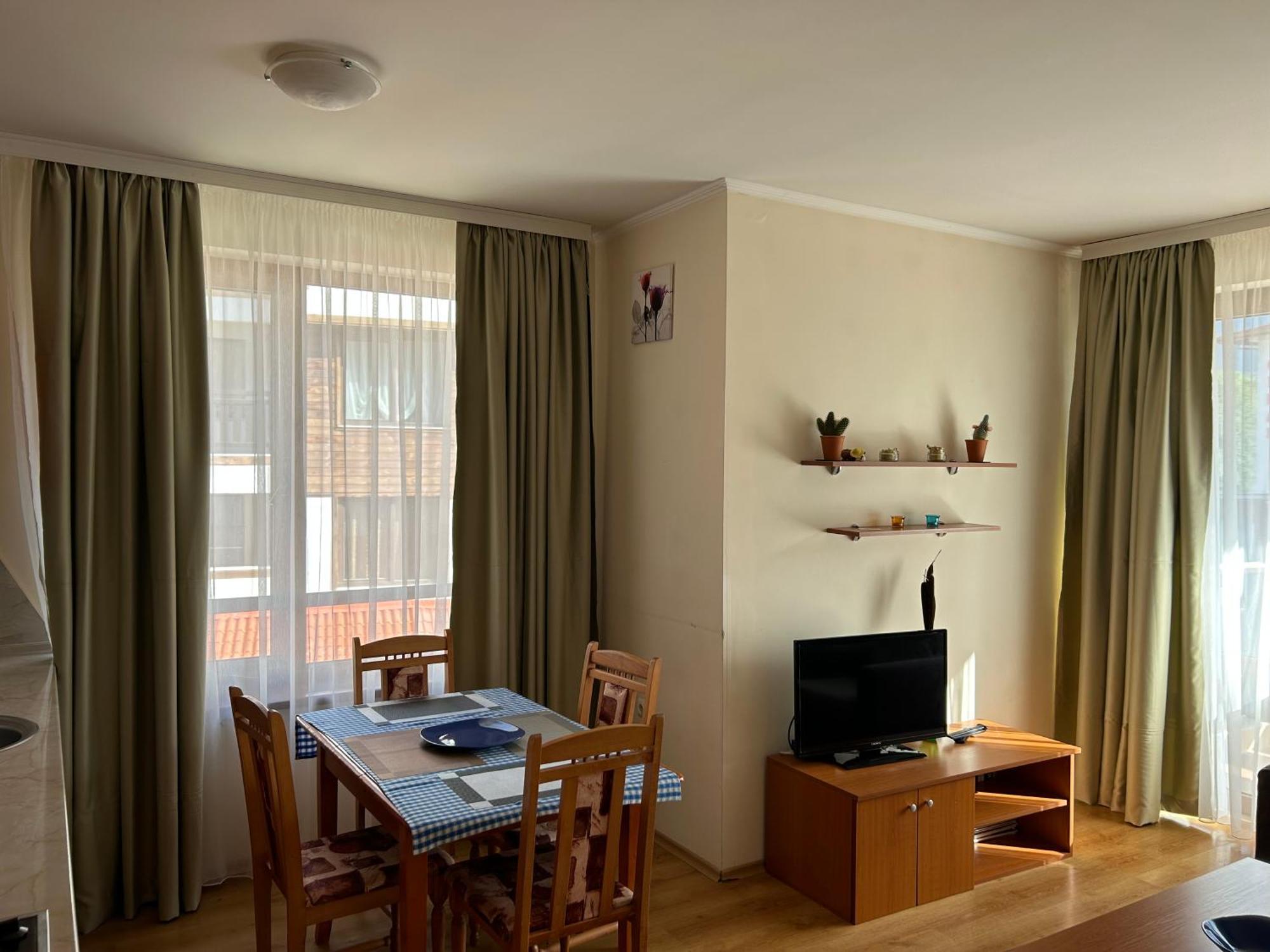 2 Bedroom Near Gondola *